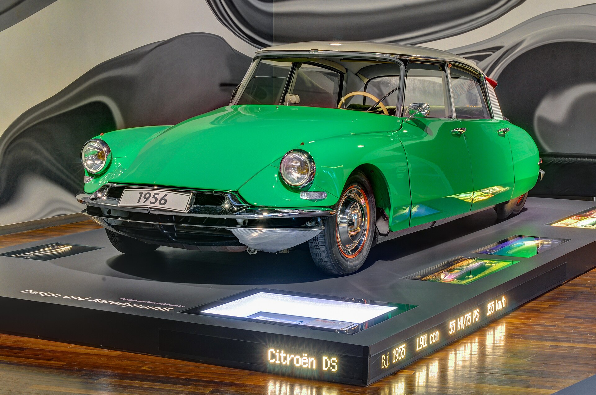 Citroën DS 19 — foto 1 de 2